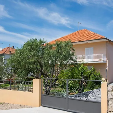 Amalthea * Biograd Na Moru