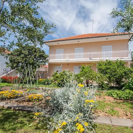 Apartment Amalthea *