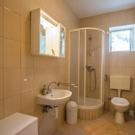 Amalthea Apartment *